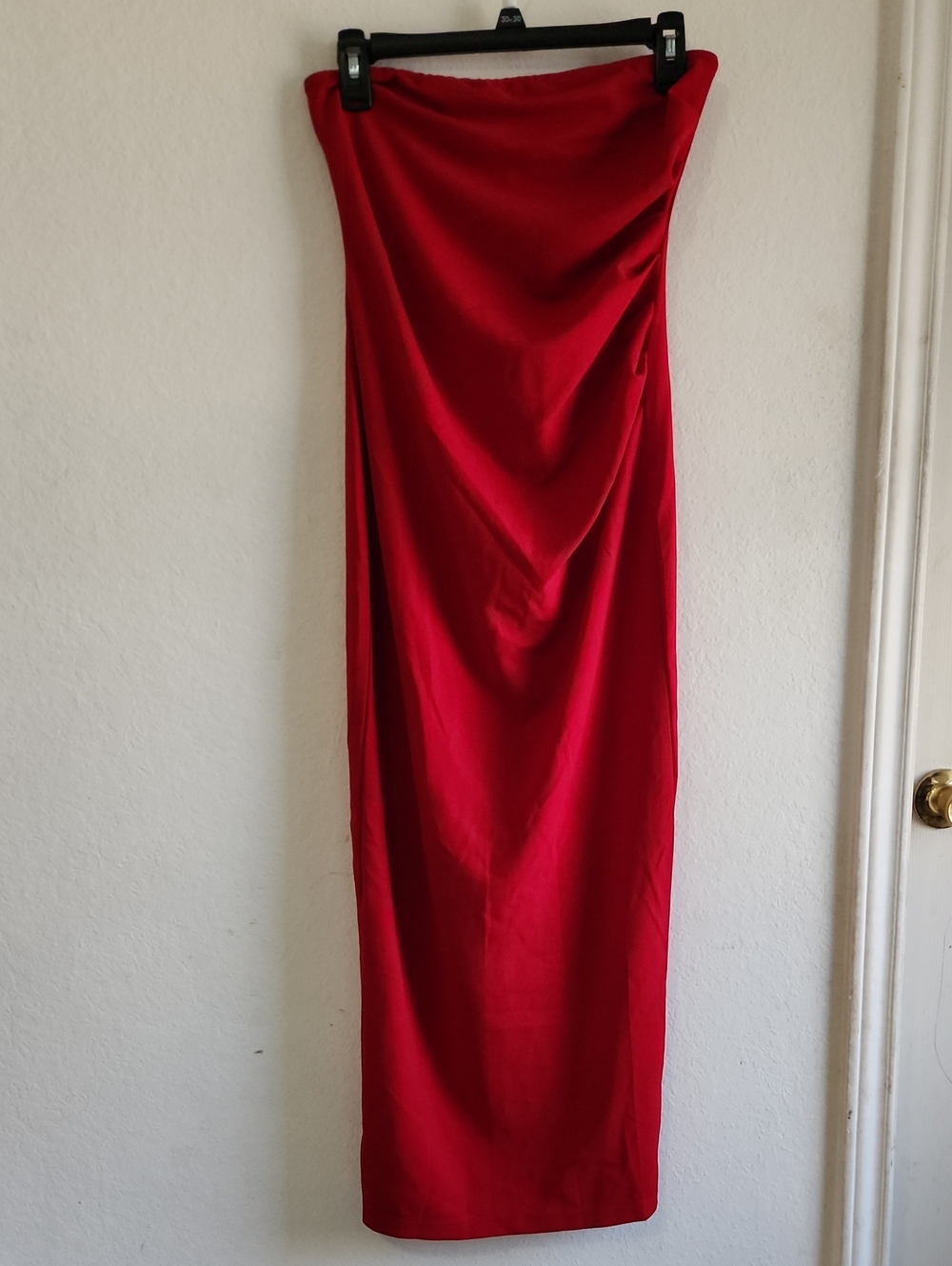 PrettyGarden NWT Tomato Red Strapless Ruched Bodycon Midi Dress (S)